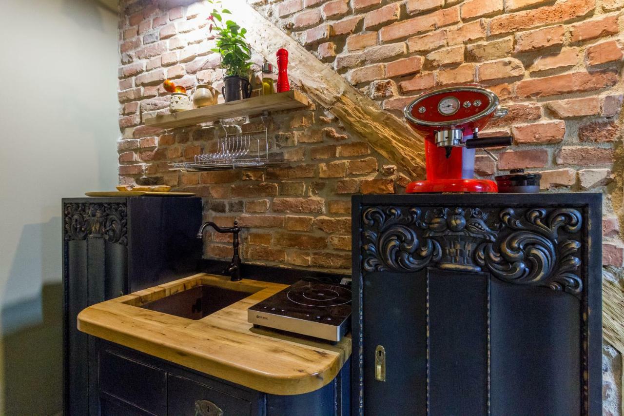 Nomad Apartment